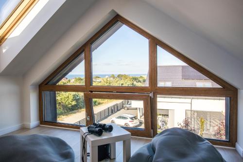 Dom na wzgórzu z widokiem na morze - Etezje Apartamenty