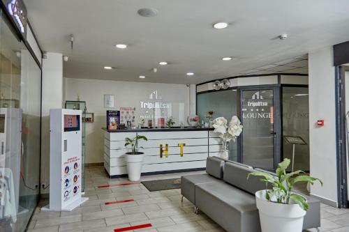 Кухня или мини-кухня в HOTEL TRIPOLITSA
