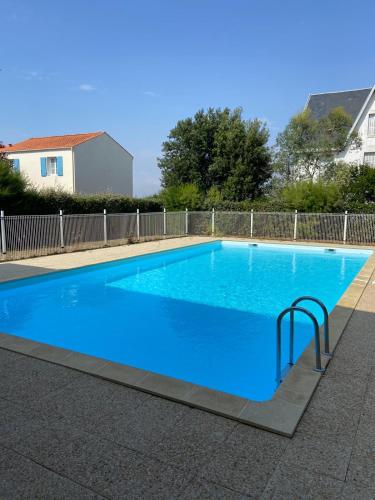 T2 en résidence avec piscine proche île madame et océan, Port-des-Barques –  Tarifs 2023