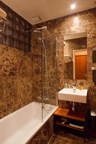 Koupelna v ubytování A Place Antwerp - Boutique Suites & Flats - Vrijdagmarkt 1