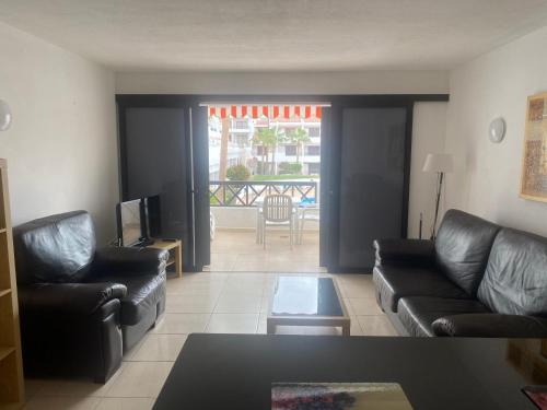 Lovely Self Catering 1 bed Apartment 6A2, Los Cristianos, Tenerife