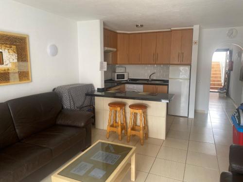 Lovely Self Catering 1 bed Apartment 6A2, Los Cristianos, Tenerife