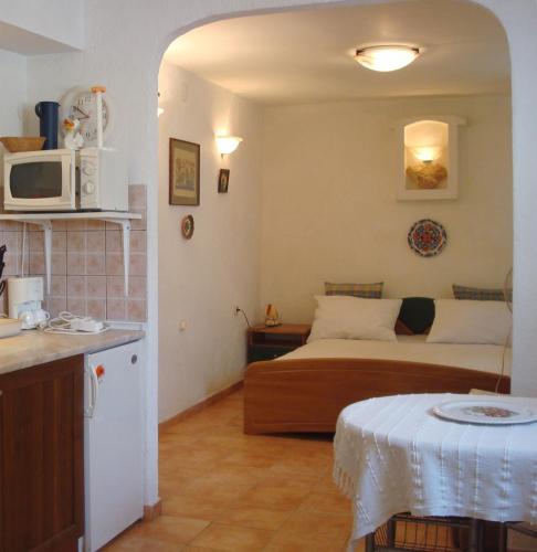 Apartments with parking space Krk - 11646