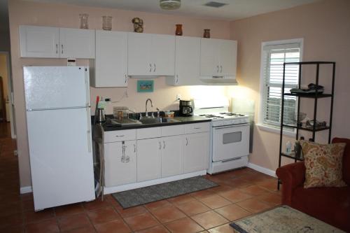 Key West Style Historic Home in Coconut Grove Florida, The Blue House photo 5