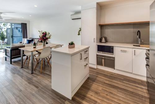 Gallery image of Sunset Waters 4 in Hamilton Island