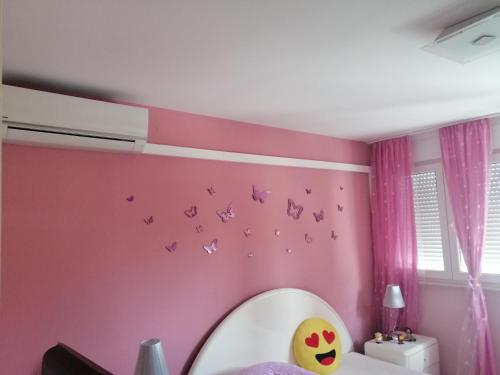 ห้องน้ำของ Room near city center Butterfly