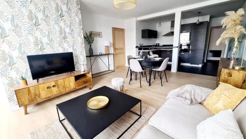 Photo de la galerie de l'établissement Garibaldi de Calais Fonctionnelle nouvelle rénovation Jardin privé, à Calais