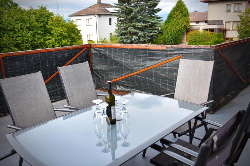 Balkón nebo terasa v ubytování Apartmán Restaurace 16