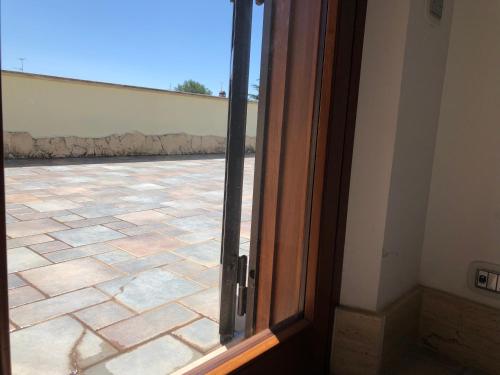 Gambar di galeri bagi Gold House Luxury Anzio di Anzio