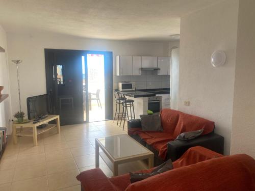 Self Catering 2 bed Apartment 7A3, with Sea Views Los Cristianos,Tenerife