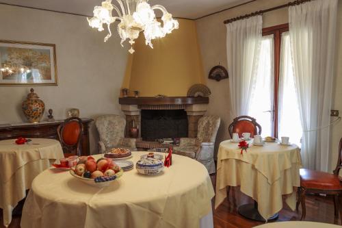 Jídlo v bed and breakfast nebo okolí