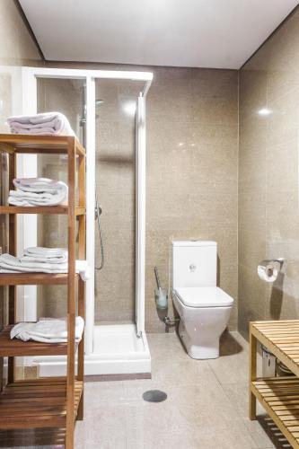Ένα μπάνιο στο Mola Suites