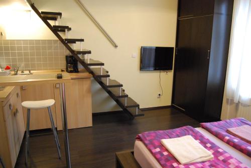 Ένα ή περισσότερα κρεβάτια σε δωμάτιο στο Boomerang Hostel
