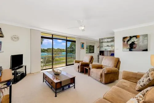 5/18 Endeavour Parade - Riverfront Tweed Heads picture