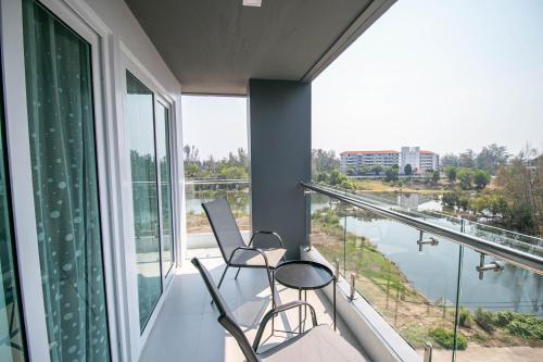 Μπαλκόνι ή βεράντα στο Mantra Beach Condominium Suite 2 - Mae Phim