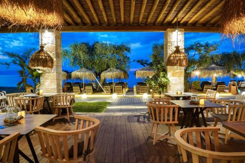 Gallery image of By the sea luxury suites in Limenas