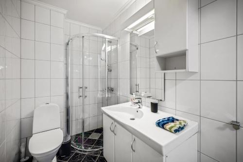 Phòng tắm tại Dragesmauet Apartments
