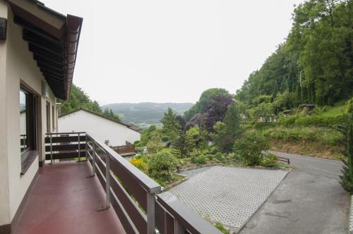 ゲストハウスの近くで見られる自然の景観