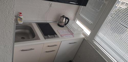 Η κουζίνα ή μικρή κουζίνα στο Ristevski Apartments