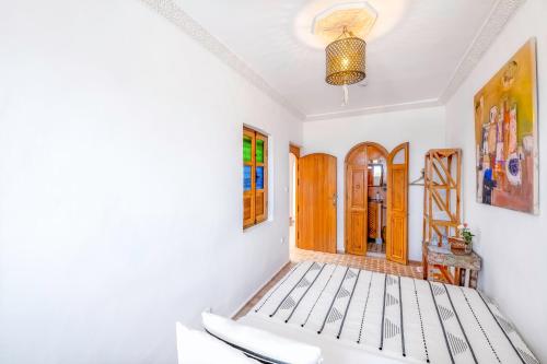 Riad Kafilaにあるベッド