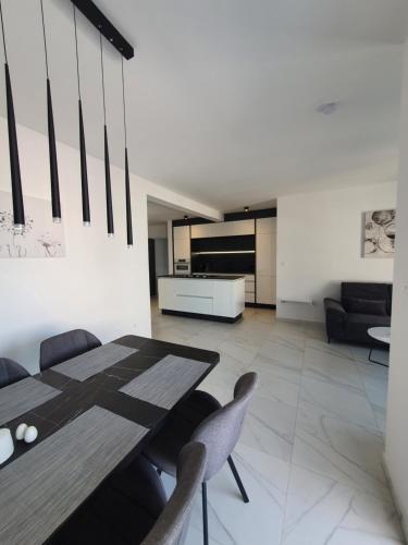 Betty's Luxus Suite - 2 pools