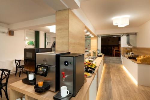 Dapur atau dapur kecil di Willa Grand