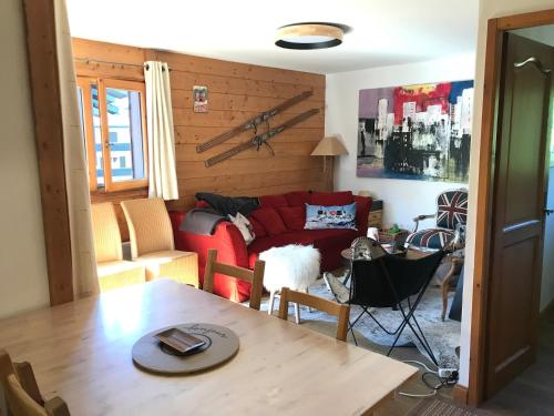 Zona d'estar a Appartement cosy 4-6 personnes aux carroz d Arrachés