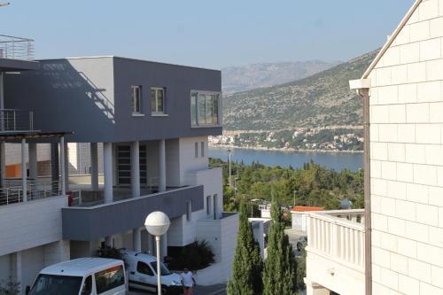 Apartments with WiFi Dubrovnik - 8565
