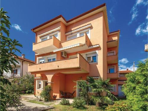 Apartments with a parking space Rijeka - 15932