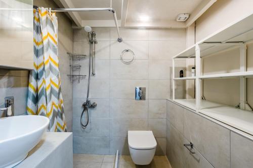 Uncover Kalamata's Hidden Gem - Cosy City Nest