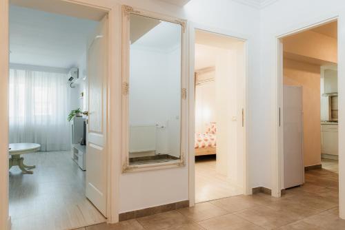 Central Downtown Unirii Apartment