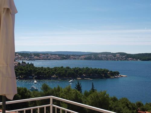 Trogir Yellow House