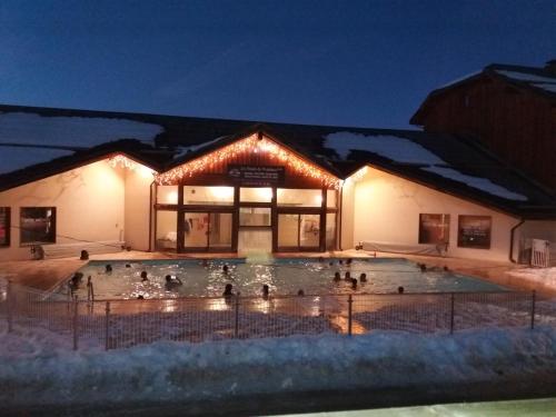 Chaleureux appartement au cœur des Orres 1800, ménage compris