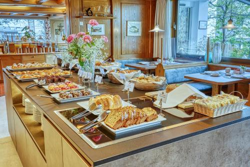 Jídlo v hotelu nebo okolí