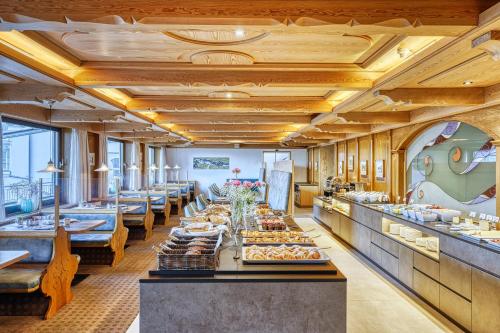 Jídlo v hotelu nebo okolí