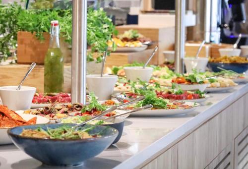 Mad på lejlighedshotellet eller i nærheden