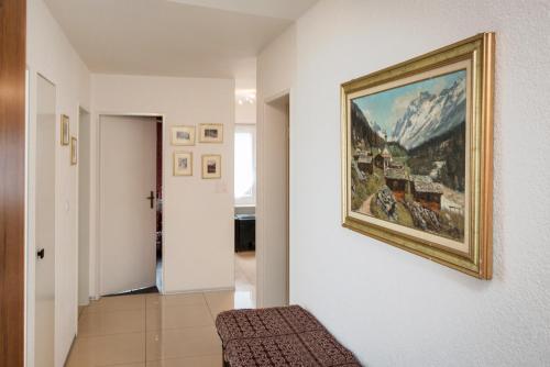 TV a/nebo společenská místnost v ubytování Charming Appartment in Zermatt - "Chez Ruth"