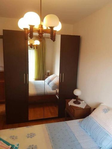 Apartments with a parking space Kastel Kambelovac, Kastela - 15279