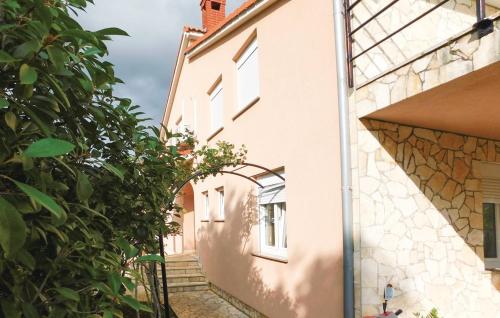 Family friendly apartments with a swimming pool Pula - 15306