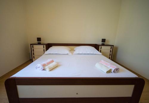 Apartments with parking space Trogir - 15316