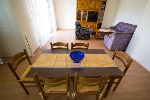 Apartments with parking space Trogir - 15316