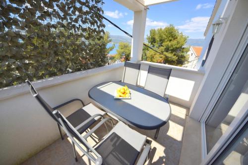 Apartments by the sea Slatine, Ciovo - 15311