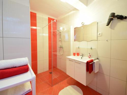 Apartments by the sea Slatine, Ciovo - 15311