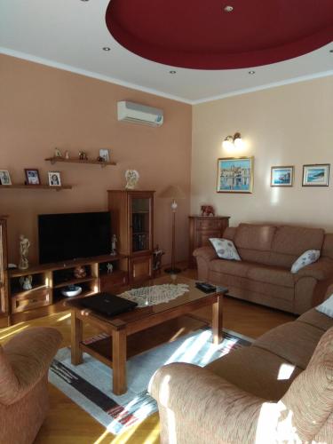 Apartments with parking space Trogir - 15349