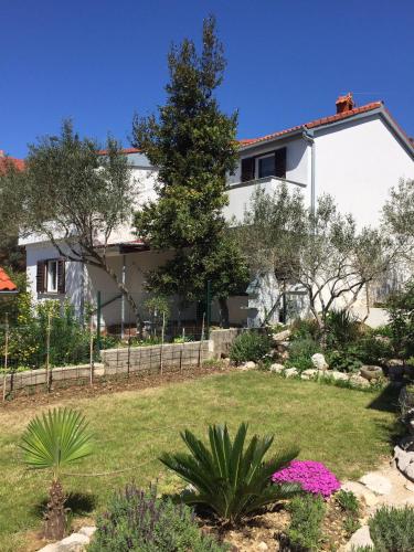 Apartments with WiFi Palit, Rab - 15365