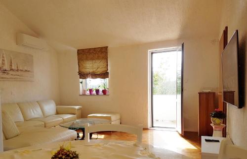 Apartments with WiFi Palit, Rab - 15365