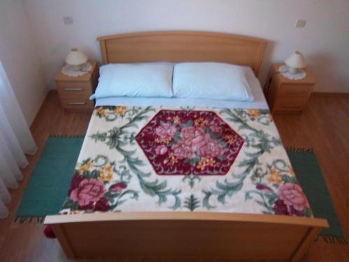 Postel nebo postele na pokoji v ubytování Apartments with parking spaces Flengi, Porec - 15395