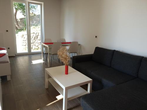 Apartments by the sea Hvar - 15401