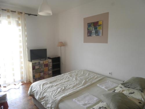 Apartments with parking space Supetarska Draga - Donja - Rab - 15423