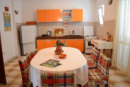 Apartments with a parking space Srima - Vodice, Vodice - 15449